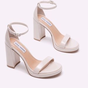 NWB Steve Madden Susan Platfrom